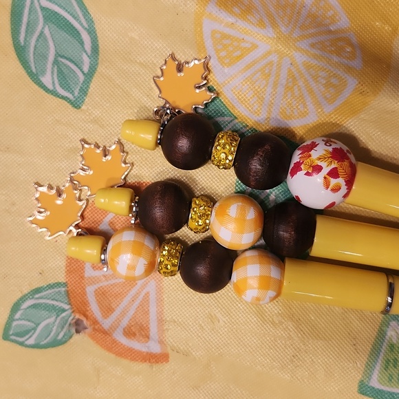 PRICE REDUCED BRAND NEW HANDMADE FALL/ AUTUMN PENS PRICE IS FOR ONE PEN - Picture 2 of 3